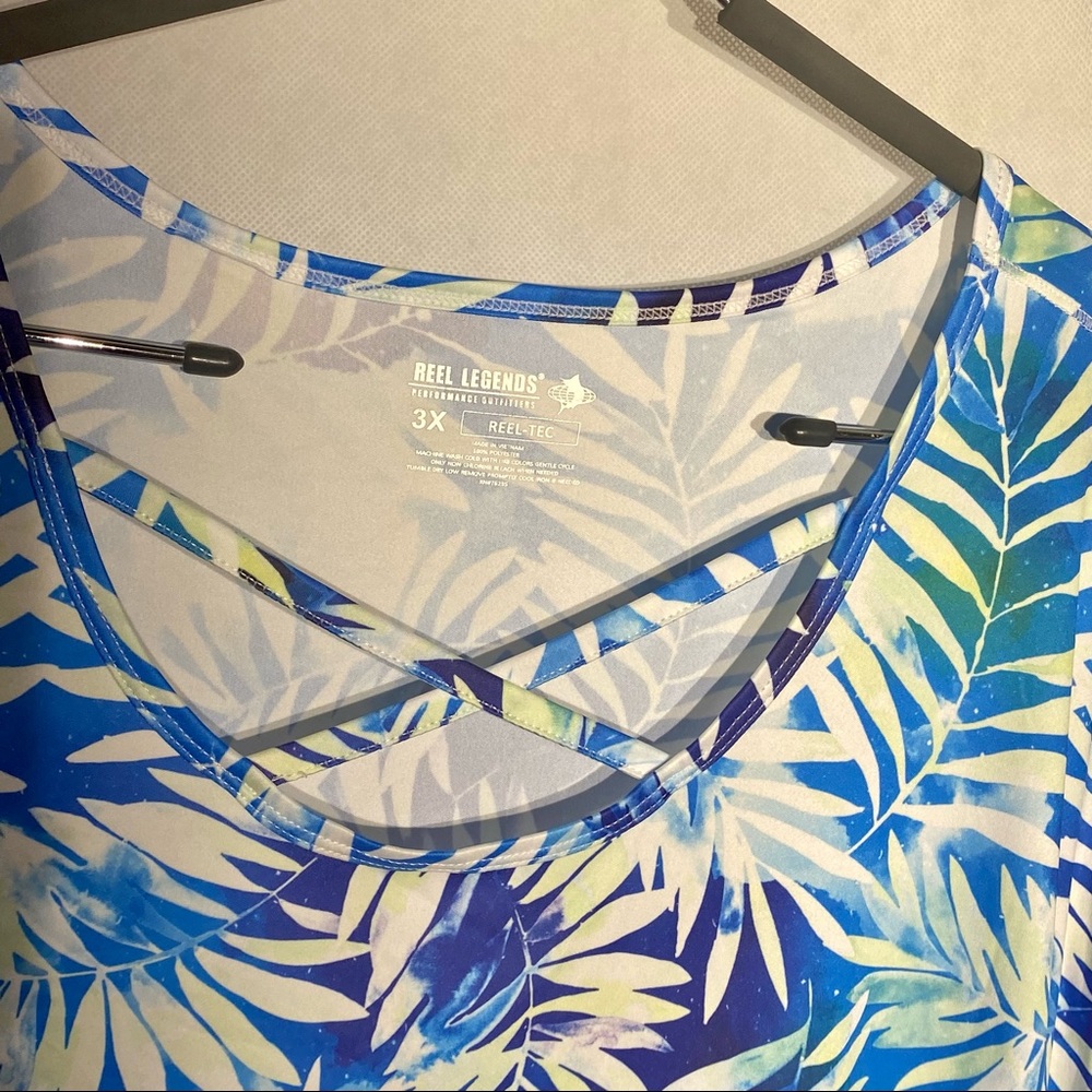 Reel Legends NW/oT Lattice Neckline Top 3x Bachelor Button Blue Print - Picture 8 of 8